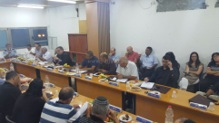  بالفيديو: جلسة لبلدية اللد لبحث قضية العنف والاجرام المستشري في المدينة 